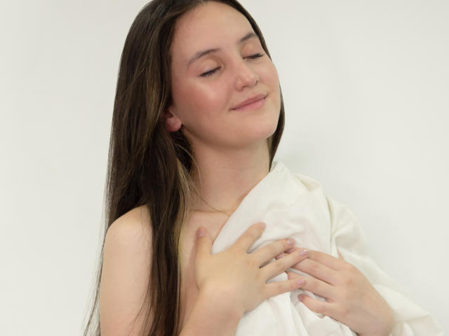 ChloeDulce - сексуальная веб-камера в реальном времени - 18864090