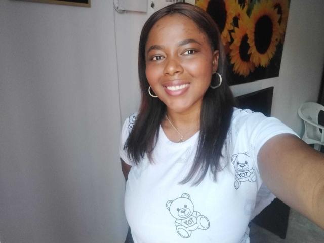 EmiraHot - Camera khiêu dâm &amp; quyến rũ trực tiếp - 18865646