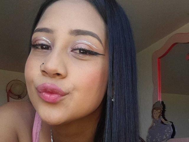 EmelieRoa - Live porno og sexkamera - 18866770