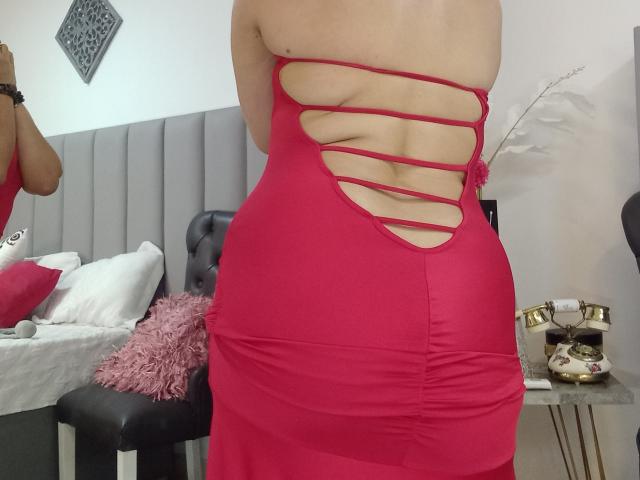 JuliaRobinson - Live porn &amp; sex cam - 18868958