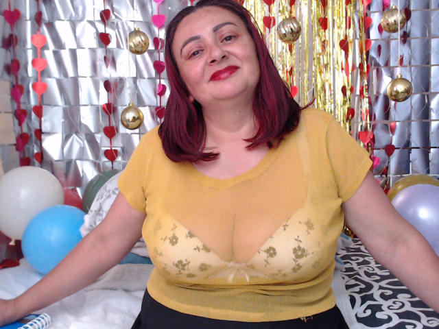 FlirtyViolet - Live sex cam - 18878030