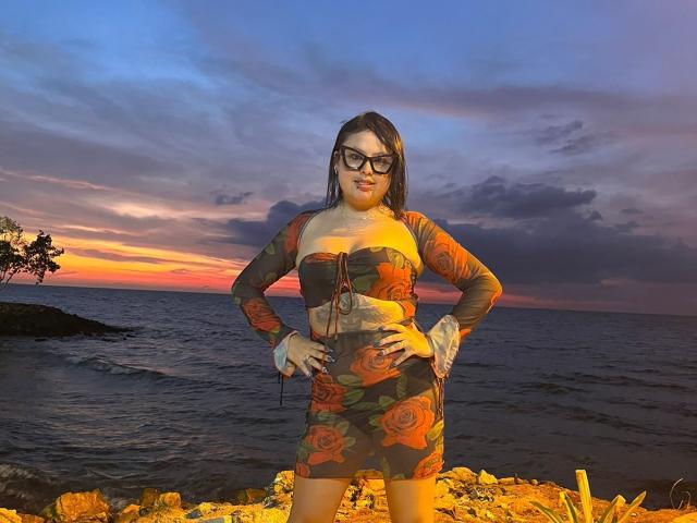 SexyRubbi - Live porn &amp; sex cam - 18878290