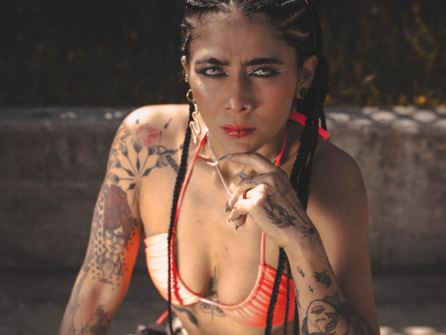 AmberLi - Live sex cam - 18878378