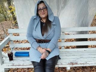 BustyYola - Sexe cam en vivo - 18885890