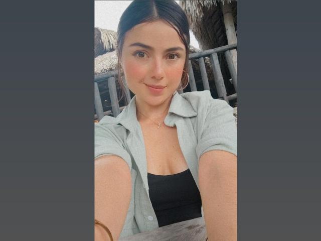 HeidyMillerr - Élő pornó és szexkamera - 18888834