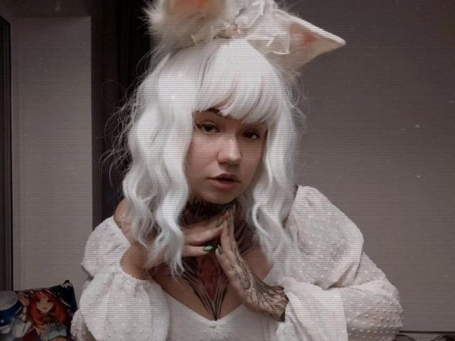 LaylaNora - сексуальная веб-камера в реальном времени - 18889150