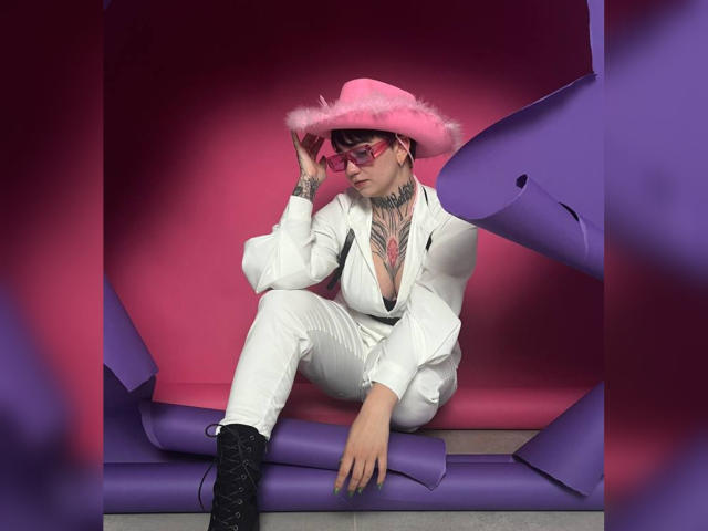 LaylaNora - Live porn &amp; sex cam - 18889154