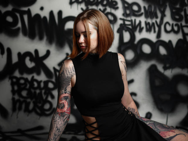 LaylaNora - Live porn &amp; sex cam - 18889158