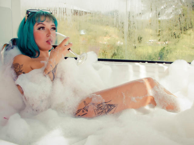 MeliShield - Live porn &amp; sex cam - 18895262