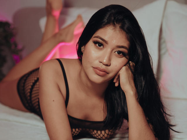 MelanieBonnet - Live sex cam - 18896834