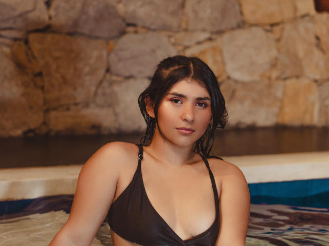 KloeHailie - Live Sex Cam - 18897214