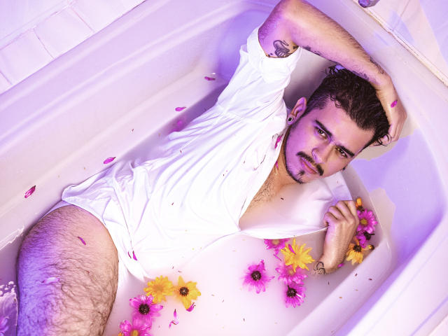 SalvattoreCos - Sexe cam en vivo - 18899022