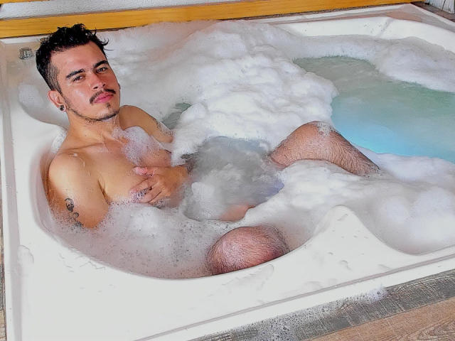 SalvattoreCos - Sexe cam en vivo - 18899062