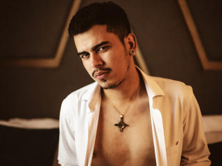 SalvattoreCos - Sexe cam en vivo - 18899070