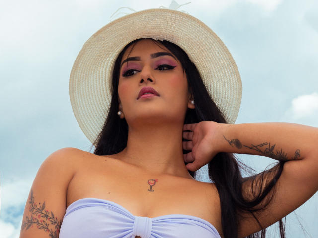 MiiaRogger - Live porn &amp; sex cam - 18901174