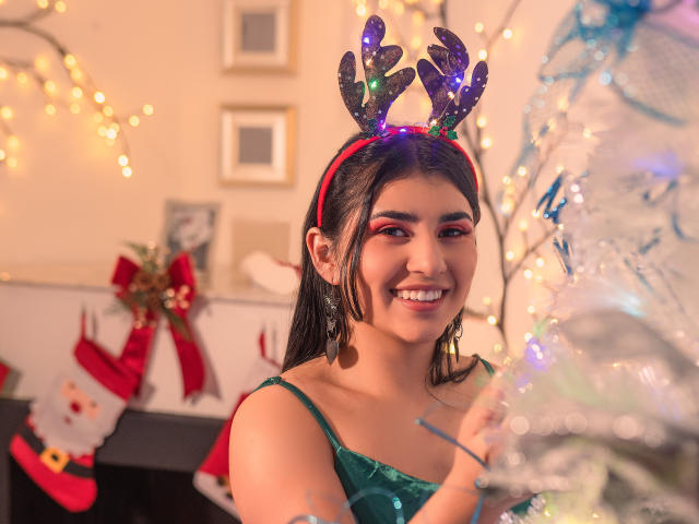 KloeHailie - Live Sex Cam - 18902054