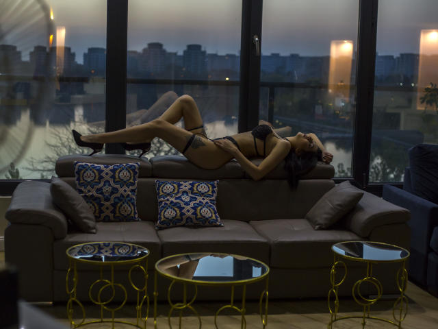 AliciaCavalli - Live porn &amp; sex cam - 18902226