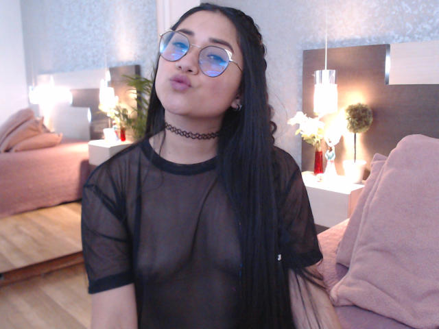 SheryKendall - Live Sex Cam - 18902918