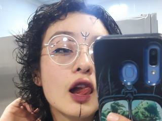 AlienHairy - Live porn &amp; sex cam - 18914982