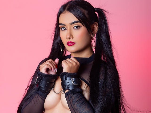 MiiaRogger - Live porn &amp; sex cam - 18916634