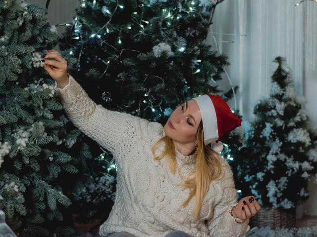 SofiaLux - Live porn &amp; sex cam - 18917090