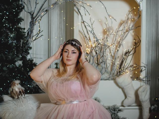 SofiaLux - Live porn &amp; sex cam - 18917154