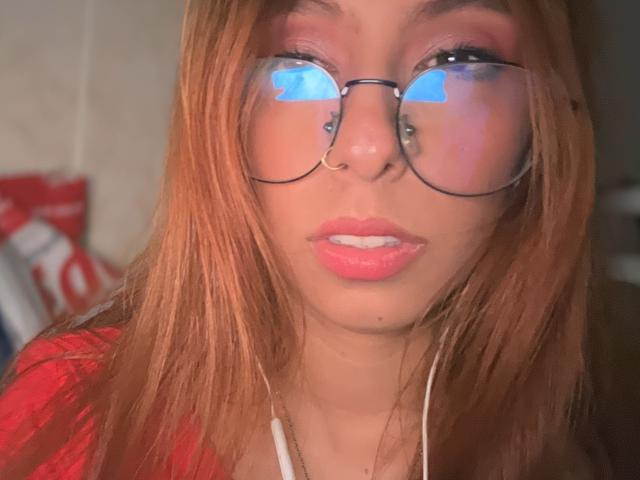 MilyAdams - Sexe cam en vivo - 18931222