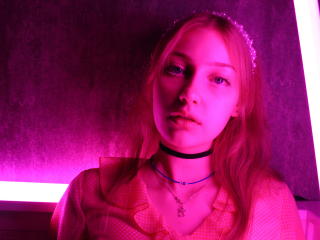 CaseyRendel - Live porn &amp; sex cam - 18932766