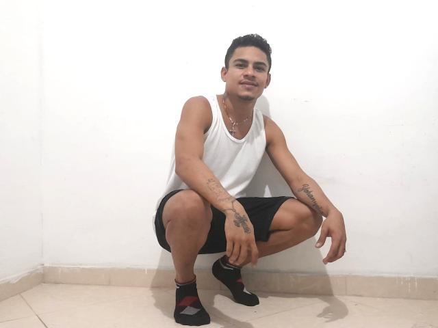 FantasyForYou69 - Camera khiêu dâm &amp; quyến rũ trực tiếp - 18935226