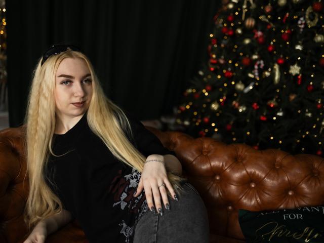 SoniaBarbi - Live porn &amp; sex cam - 18935514