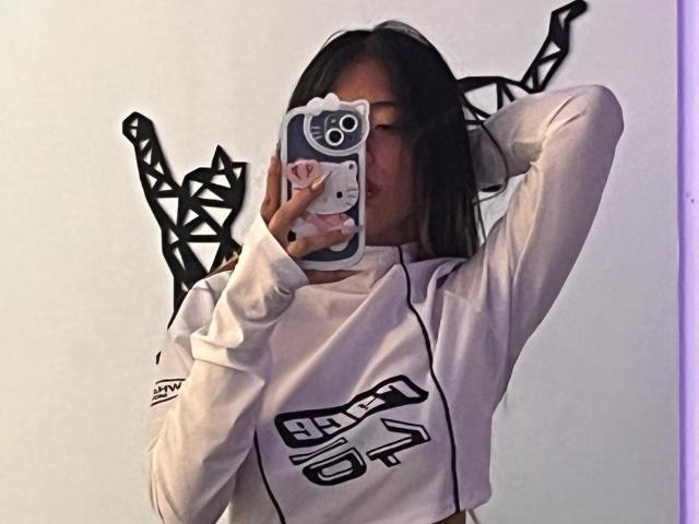 ChloeWoods - פורנו בשידור חי ומצלמת סקס - 18936298