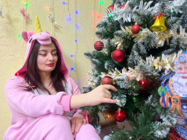 MilanaPrice - сексуальная веб-камера в реальном времени - 18937402