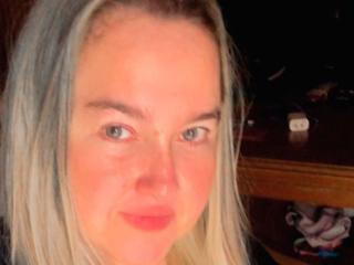 AbbyBlowX - сексуальная веб-камера в реальном времени - 18943326