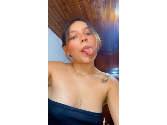 SophiaMarx - Live porn &amp; sex cam - 18946190