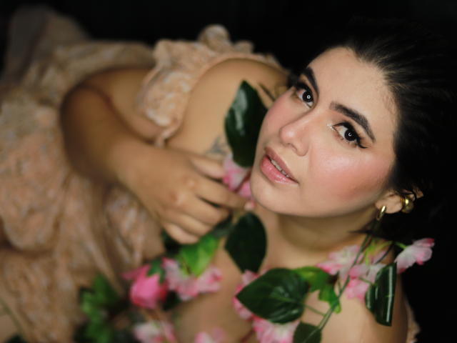 AnnikaRose - Live porn &amp; sex cam - 18947374