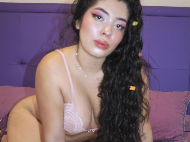 AgathaColinss - ライブポルノ&amp;セックスカム - 18949358