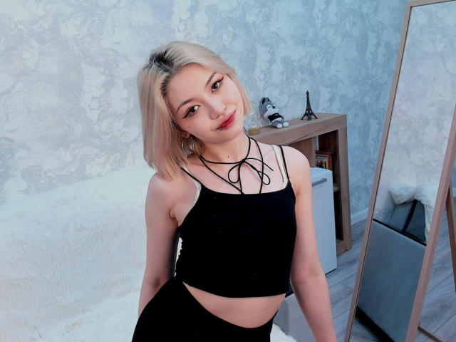 LinaSunFlower - Live porn &amp; sex cam - 18950018