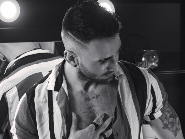 DominikoAisher - Live porn &amp; sex cam - 18950282