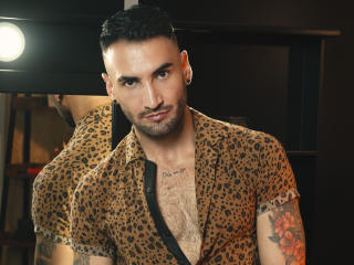 DominikoAisher - Live porn &amp; sex cam - 18950314