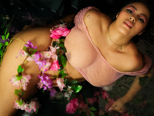 CassieRay - Camera khiêu dâm &amp; quyến rũ trực tiếp - 18952346