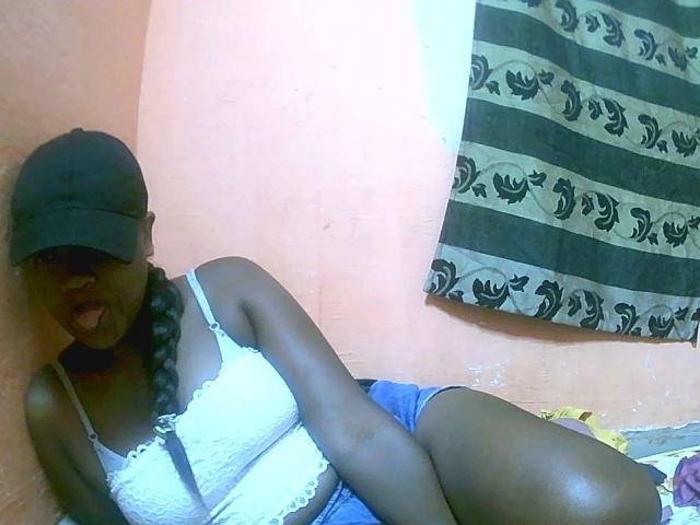 AnnaBelah - сексуальная веб-камера в реальном времени - 18952422