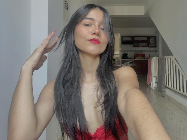 DeisyWest - Live sex cam - 18953034