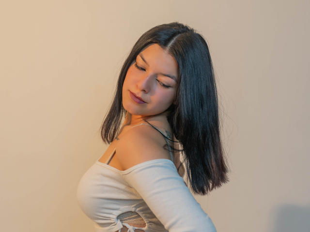 GwenDoll - Live porn &amp; sex cam - 18955010