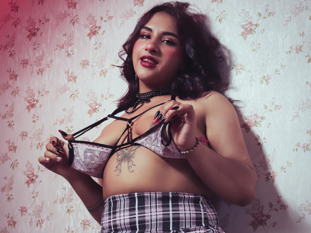 AvrilCherry - Sexe cam en vivo - 18962654