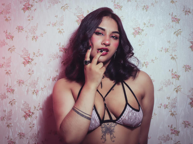 AvrilCherry - Sexe cam en vivo - 18962666