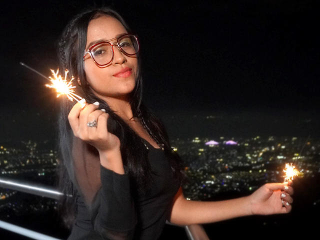 SalomeLennon - сексуальная веб-камера в реальном времени - 18970262