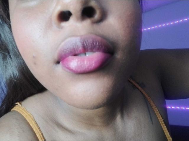 EmiraHot - Camera khiêu dâm &amp; quyến rũ trực tiếp - 18972074