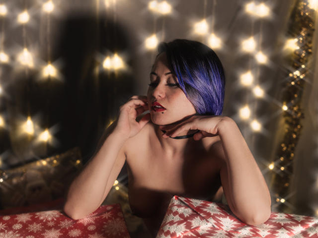 CassieJones - Live porno og sexkamera - 18976078