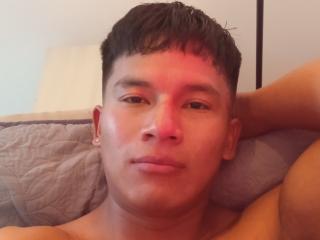 MatteoGoez - Live porn &amp; sex cam - 18977730
