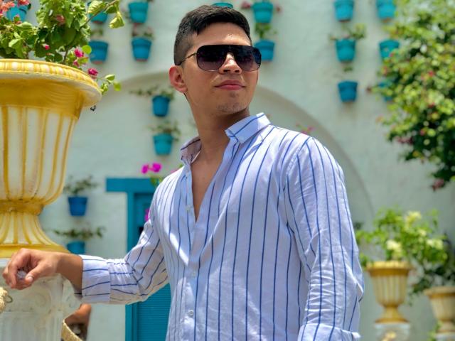 CalixHot - Live porn &amp; sex cam - 18979710